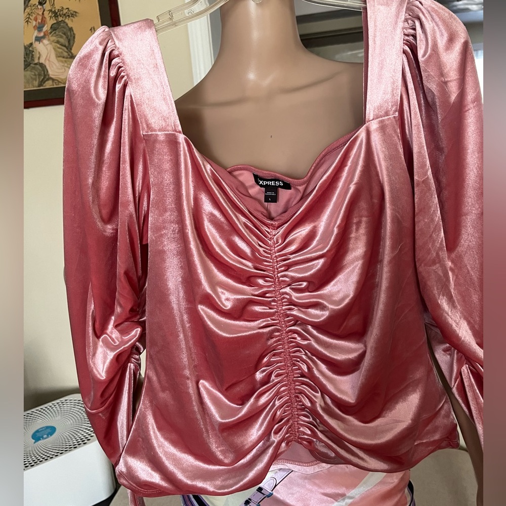 EXPRESS Beautiful Top - Picture 7 of 12